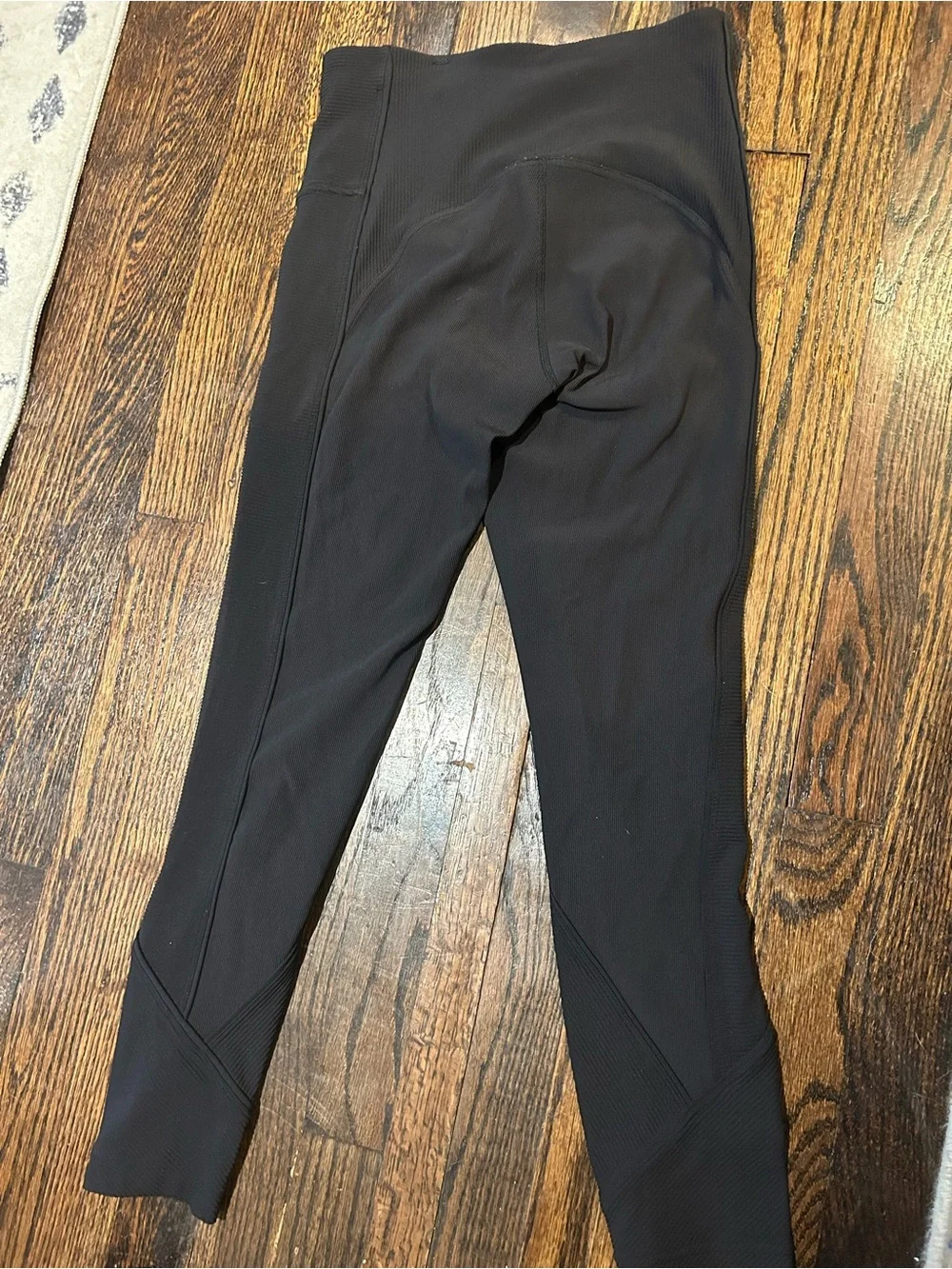 Lululemon Daily Lineup 7/8 Tight 25” (size 6)